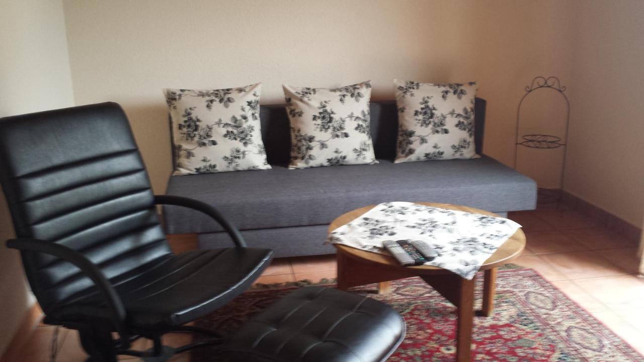 Pension Rosenblick Moerlenbach Екстер'єр фото
